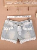 Short Jeans casual com renda